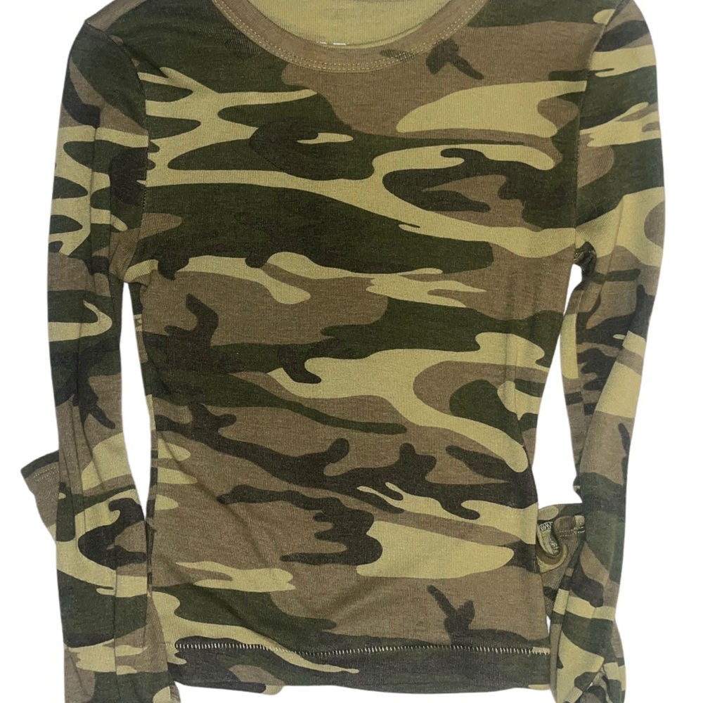 BDG Camouflage Long Sleeve Tee